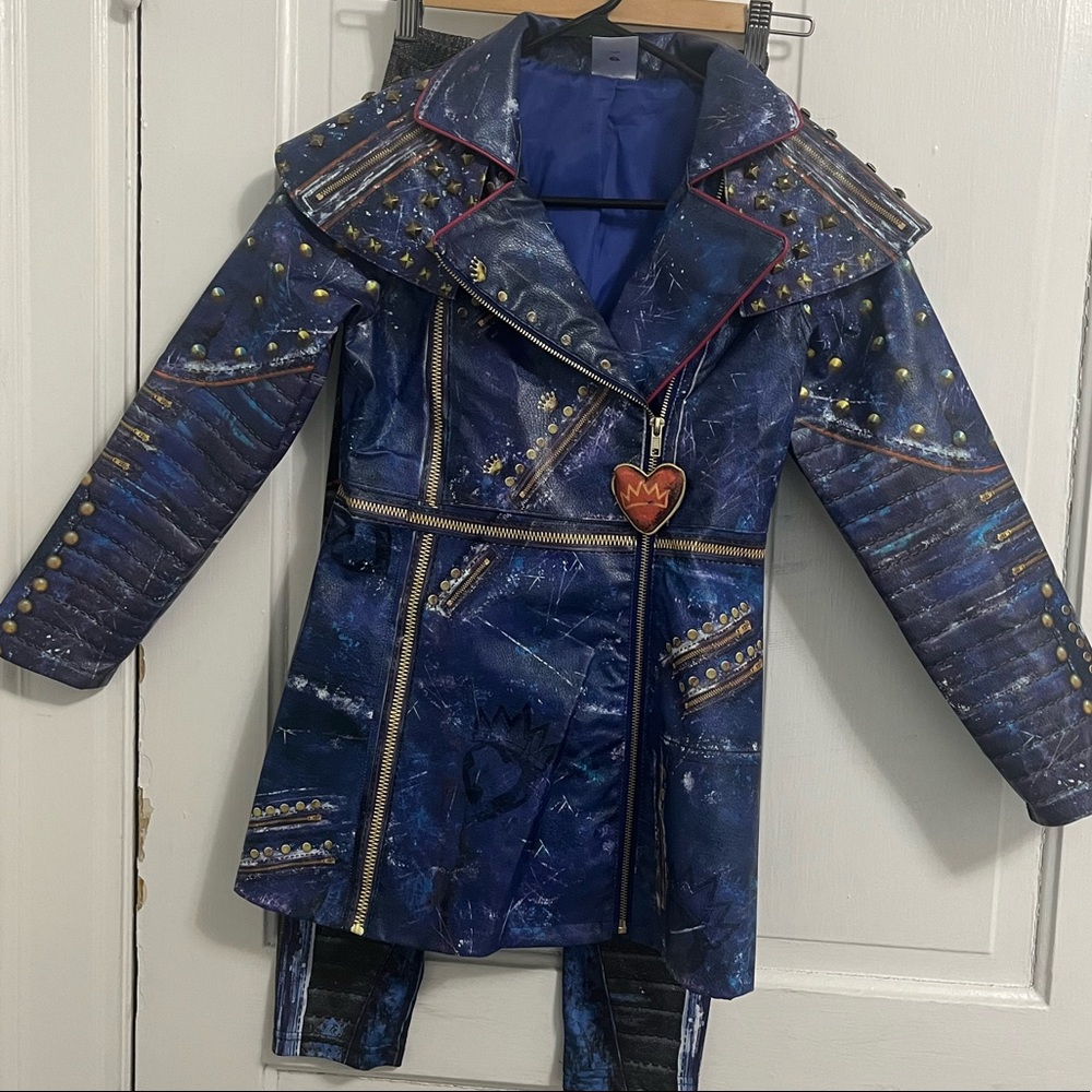 Evi Descendants Costume size 9/10